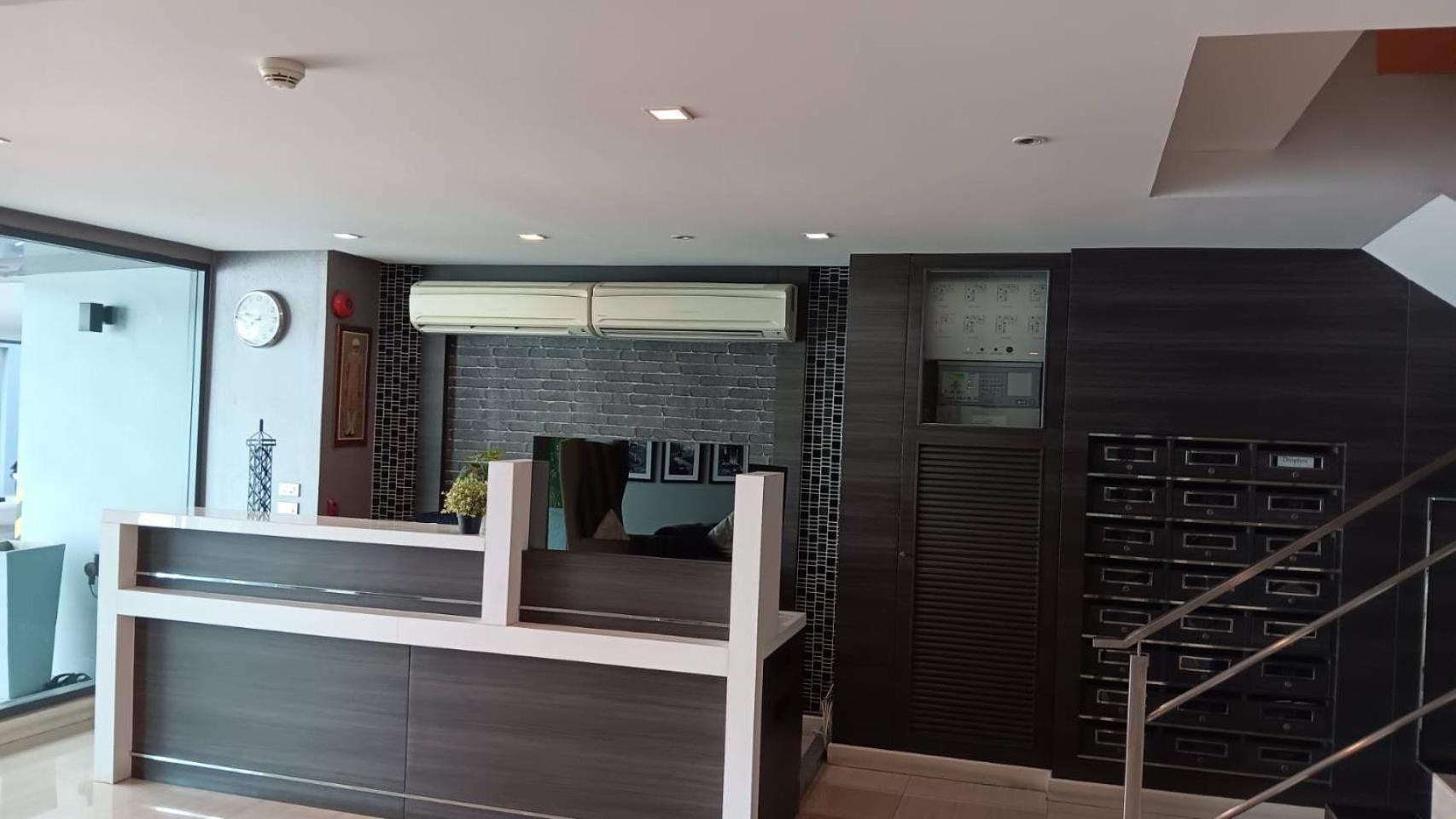 J Residence Thonglor 8 Bangkok Luaran gambar