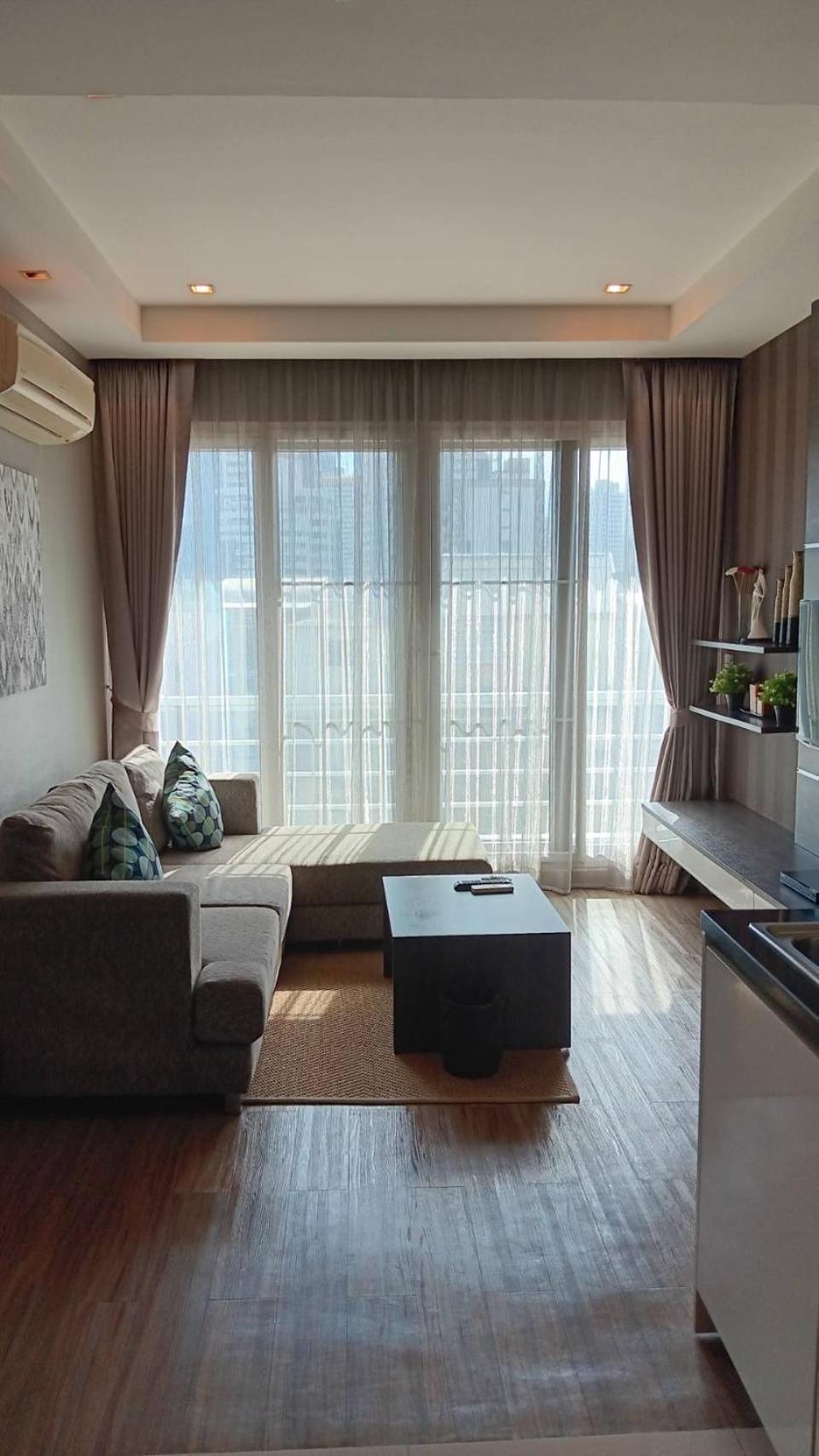 J Residence Thonglor 8 Bangkok Luaran gambar