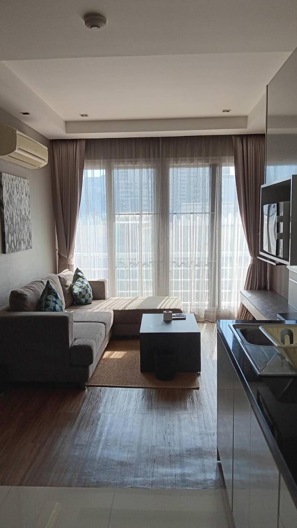 J Residence Thonglor 8 Bangkok Luaran gambar