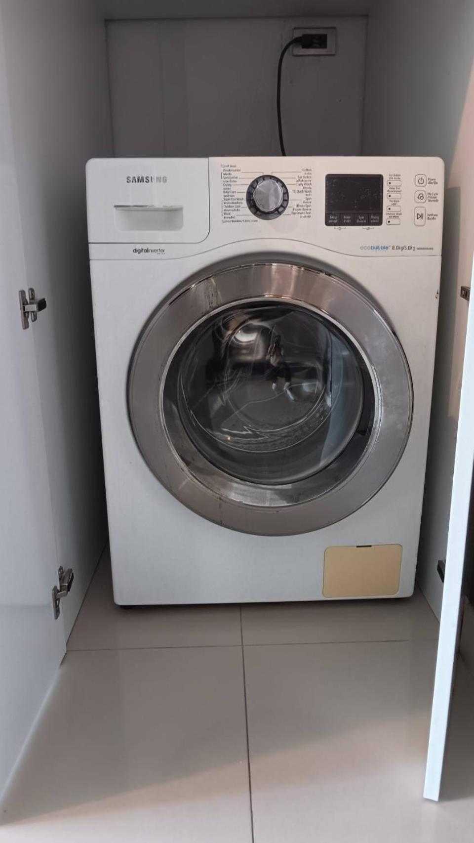 J Residence Thonglor 8 Bangkok Luaran gambar