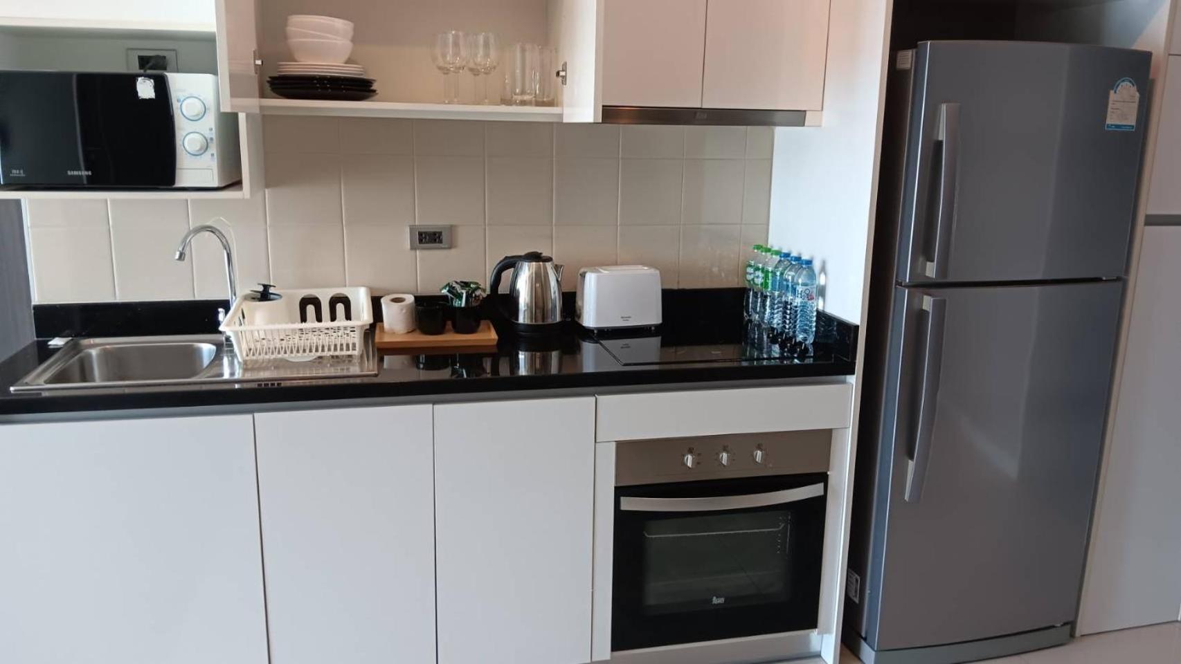 J Residence Thonglor 8 Bangkok Luaran gambar