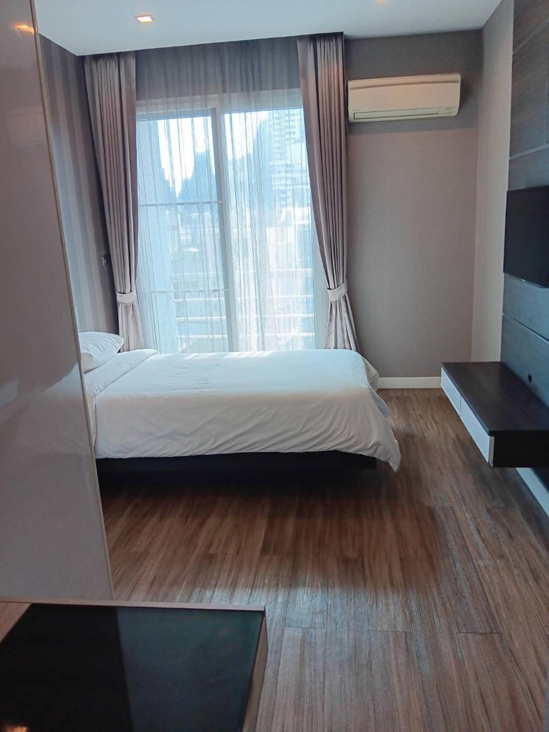 J Residence Thonglor 8 Bangkok Luaran gambar