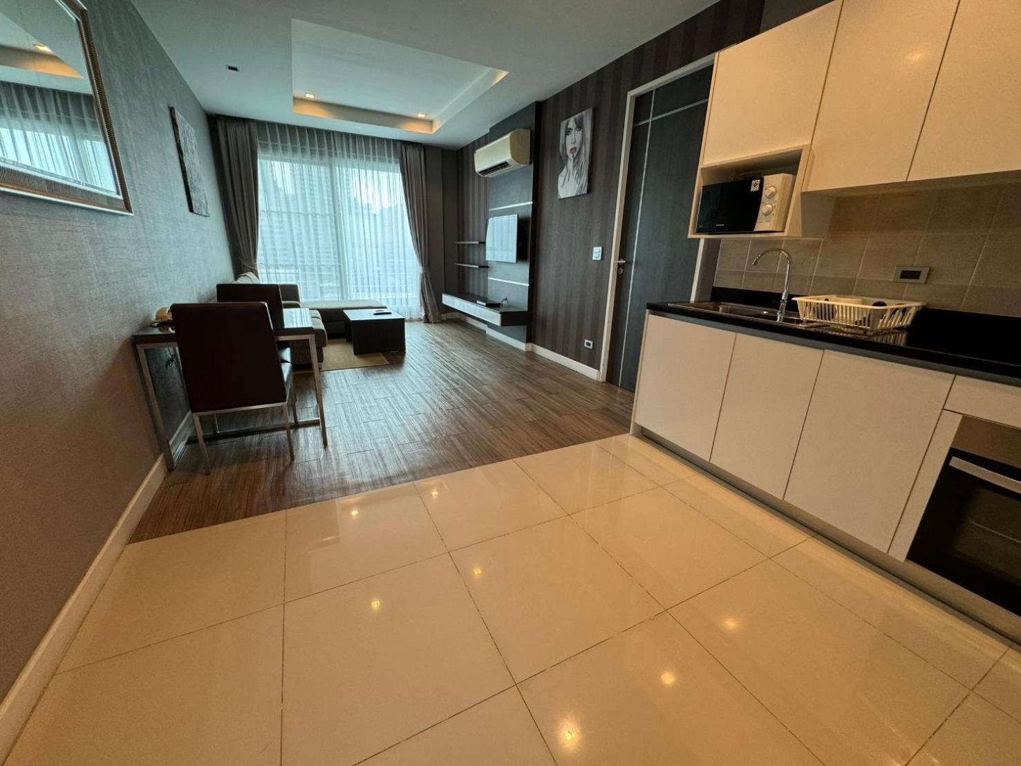 J Residence Thonglor 8 Bangkok Luaran gambar
