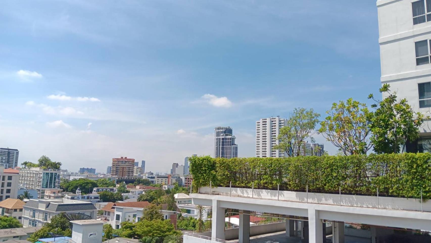 J Residence Thonglor 8 Bangkok Luaran gambar